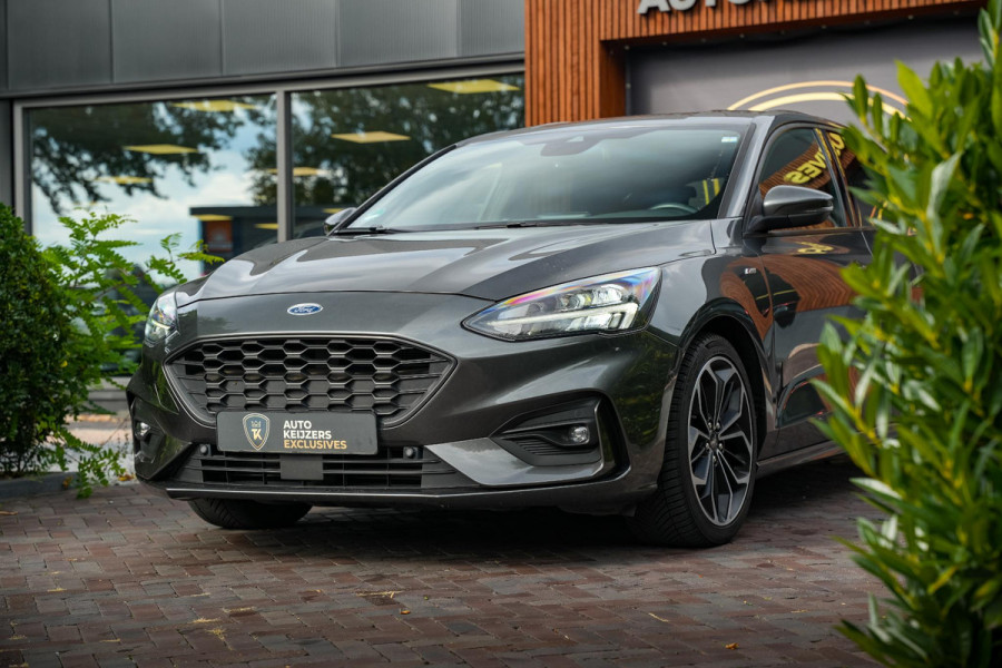 Ford Focus ST Line Navigatie Cruise Camera DAB+ Keyless
