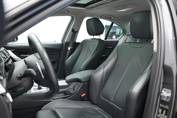 BMW 3-serie 330e iPerformance Sport |Schuifdak|Leder|HUD|Navi|
