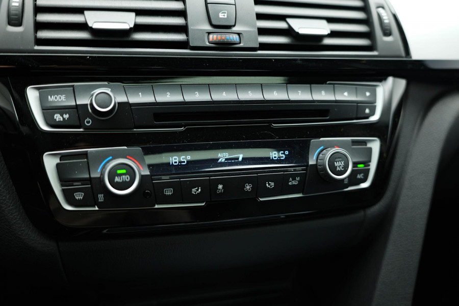 BMW 3-serie 330e iPerformance Sport |Schuifdak|Leder|HUD|Navi|
