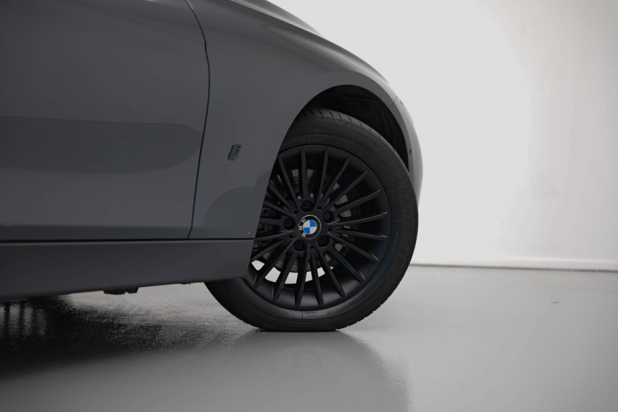 BMW 3-serie 330e iPerformance Sport |Schuifdak|Leder|HUD|Navi|