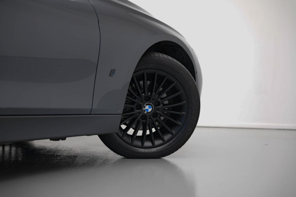 BMW 3-serie 330e iPerformance Sport |Schuifdak|Leder|HUD|Navi|