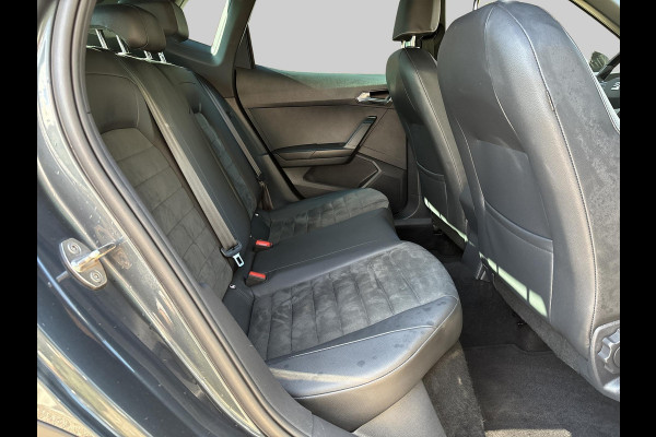 Seat Arona 1.0 TSI Style Business Xcellence | automaat | zwart dak | blind-spot | stoelverwarming
