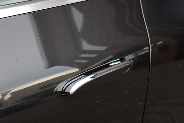 Mercedes-Benz EQE 300 Luxury Line 89 kWh | 39.500,- ex | Distronic | Panoramadak | Verwarmd Stuurwiel | Memory | Leder | Warmtepomp | Camera | Rijassistentiepakket | Digital Light |