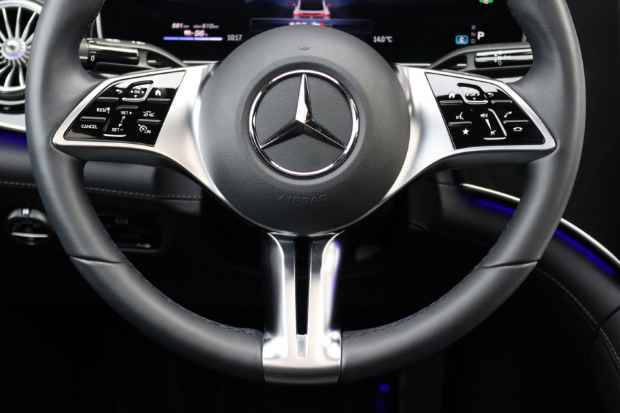 Mercedes-Benz EQE 300 Luxury Line 89 kWh | 39.500,- ex | Distronic | Panoramadak | Verwarmd Stuurwiel | Memory | Leder | Warmtepomp | Camera | Rijassistentiepakket | Digital Light |