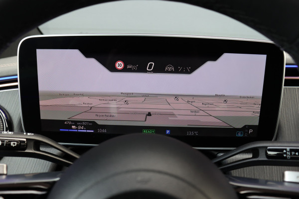 Mercedes-Benz EQE SUV 350 4Matic AMG Line 91 kWh | Distronic+ | Memory | Panoramadak | Digital Light | Stoelventilatie | Burmester | Warmtepomp | Keyless Go | Augmented Reality |