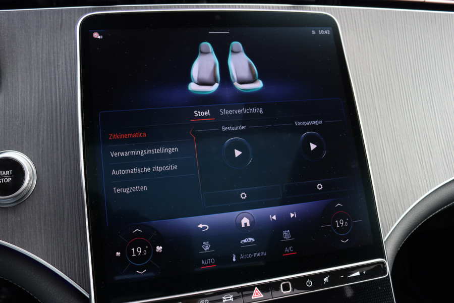Mercedes-Benz EQE SUV 350 4Matic AMG Line 91 kWh | Distronic+ | Memory | Panoramadak | Digital Light | Stoelventilatie | Burmester | Warmtepomp | Keyless Go | Augmented Reality |