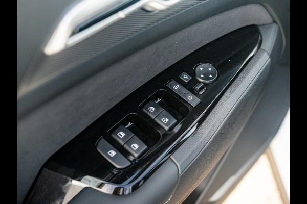 Kia Sportage 1.6 T-GDi Plug-in Hybrid AWD GT-Line | Uit voorraad leverbaar | Clima | Stoel-/stuurverwarming | Schuif-/kanteldak | Carplay | Navi | Adapt. Cruise | 19''
