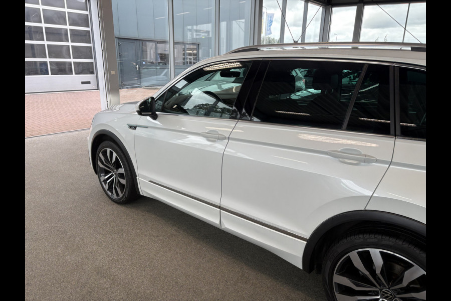 Volkswagen Tiguan 1.5 TSi 150pk DSG Highline Business R-Line CAMERA/VIRTUAL/20INCH/ORYX WHITE PEARL