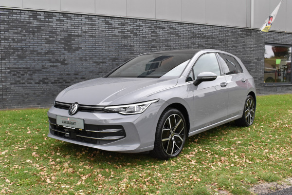 Volkswagen Golf 1.5 eTSI Edition 50 Pano/Trekhaak/navi/ harman kardon/head-up/Automaat
