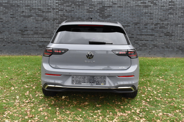 Volkswagen Golf 1.5 eTSI Edition 50 Pano/Trekhaak/navi/ harman kardon/head-up/Automaat