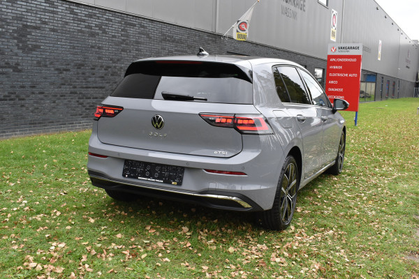 Volkswagen Golf 1.5 eTSI Edition 50 Pano/Trekhaak/navi/ harman kardon/head-up/Automaat