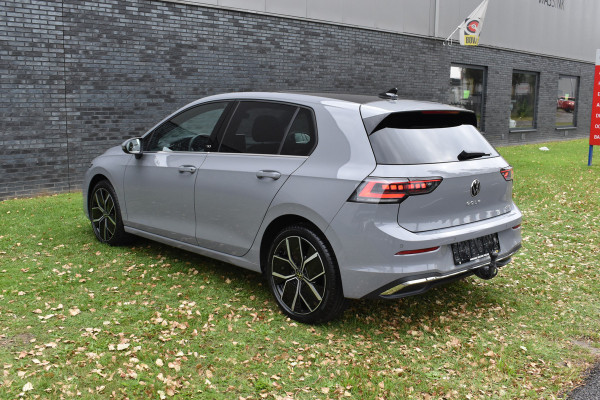 Volkswagen Golf 1.5 eTSI Edition 50 Pano/Trekhaak/navi/ harman kardon/head-up/Automaat
