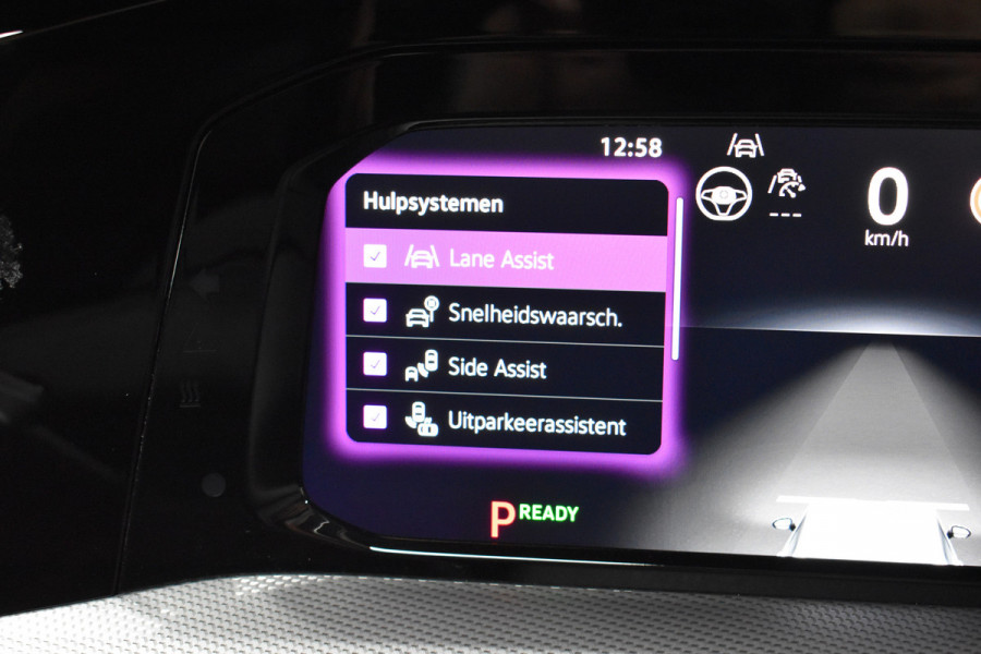 Volkswagen Golf 1.5 eTSI Edition 50 Pano/Trekhaak/navi/ harman kardon/head-up/Automaat