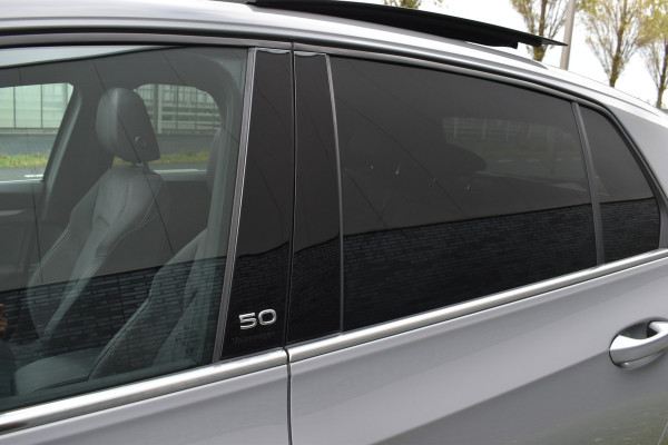 Volkswagen Golf 1.5 eTSI Edition 50 Pano/Trekhaak/navi/ harman kardon/head-up/Automaat