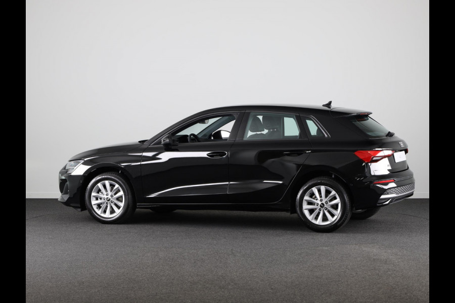 Audi A3 Sportback 30 TFSI Pro Line automaat, Apple CarPlay, Comfortairco, Parkeerassistent met parkerensensoren voor & achter, cruisecontrol