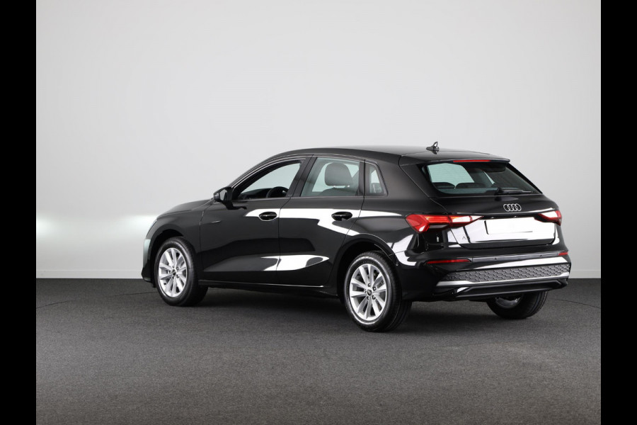 Audi A3 Sportback 30 TFSI Pro Line automaat, Apple CarPlay, Comfortairco, Parkeerassistent met parkerensensoren voor & achter, cruisecontrol