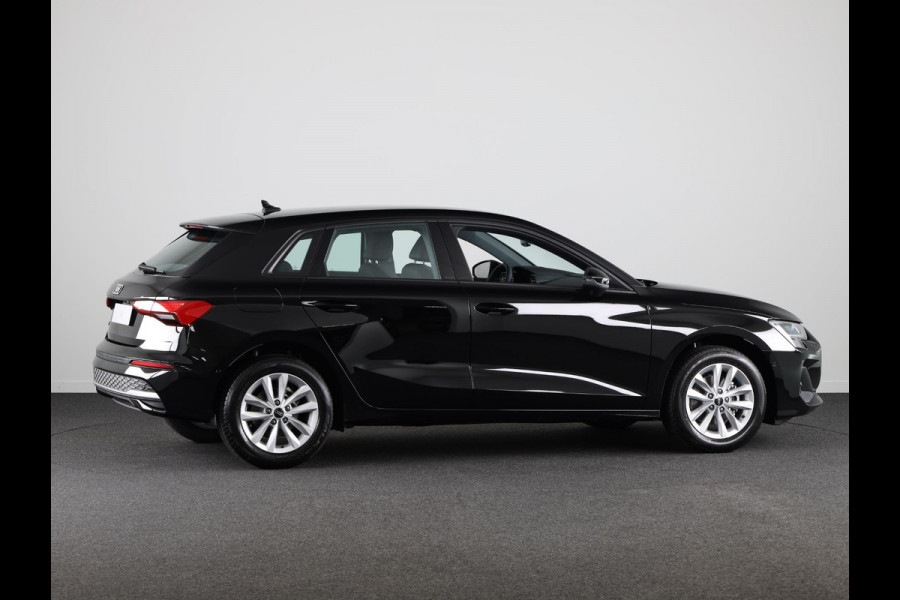 Audi A3 Sportback 30 TFSI Pro Line automaat, Apple CarPlay, Comfortairco, Parkeerassistent met parkerensensoren voor & achter, cruisecontrol