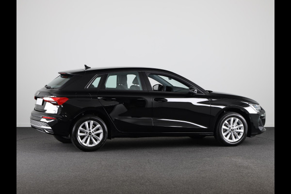 Audi A3 Sportback 30 TFSI Pro Line automaat, Apple CarPlay, Comfortairco, Parkeerassistent met parkerensensoren voor & achter, cruisecontrol