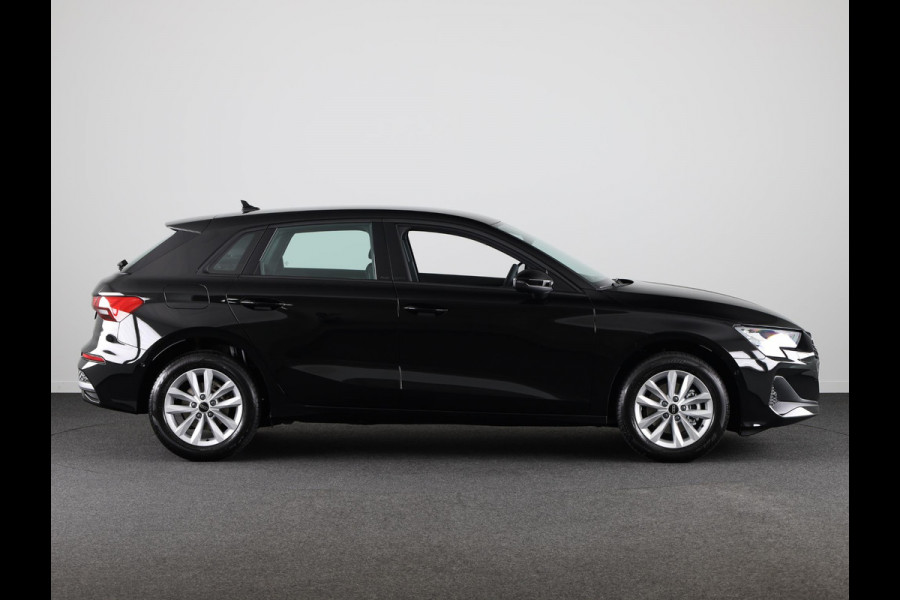Audi A3 Sportback 30 TFSI Pro Line automaat, Apple CarPlay, Comfortairco, Parkeerassistent met parkerensensoren voor & achter, cruisecontrol
