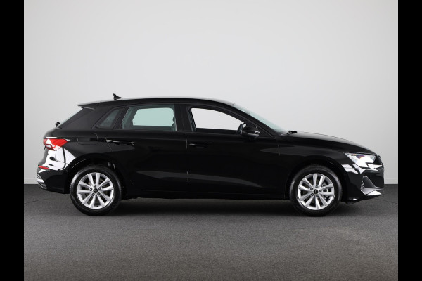 Audi A3 Sportback 30 TFSI Pro Line automaat, Apple CarPlay, Comfortairco, Parkeerassistent met parkerensensoren voor & achter, cruisecontrol
