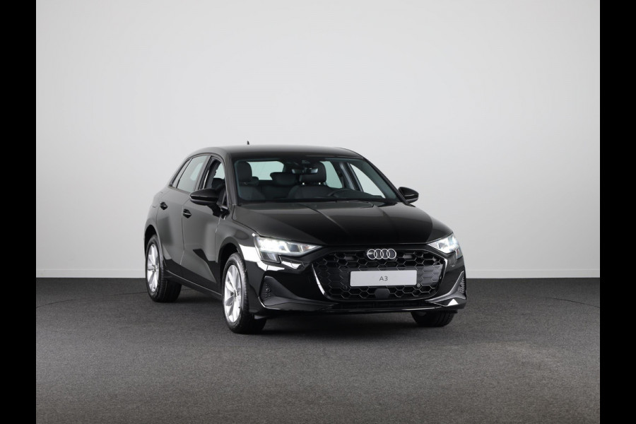 Audi A3 Sportback 30 TFSI Pro Line automaat, Apple CarPlay, Comfortairco, Parkeerassistent met parkerensensoren voor & achter, cruisecontrol
