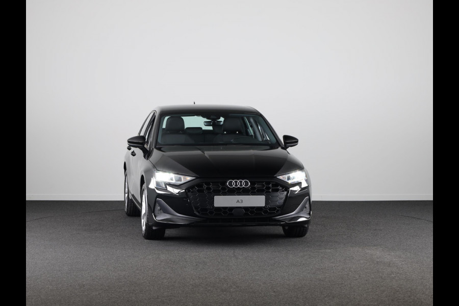 Audi A3 Sportback 30 TFSI Pro Line automaat, Apple CarPlay, Comfortairco, Parkeerassistent met parkerensensoren voor & achter, cruisecontrol