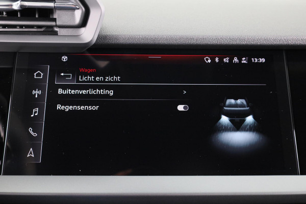 Audi A3 Sportback 30 TFSI Pro Line automaat, Apple CarPlay, Comfortairco, Parkeerassistent met parkerensensoren voor & achter, cruisecontrol