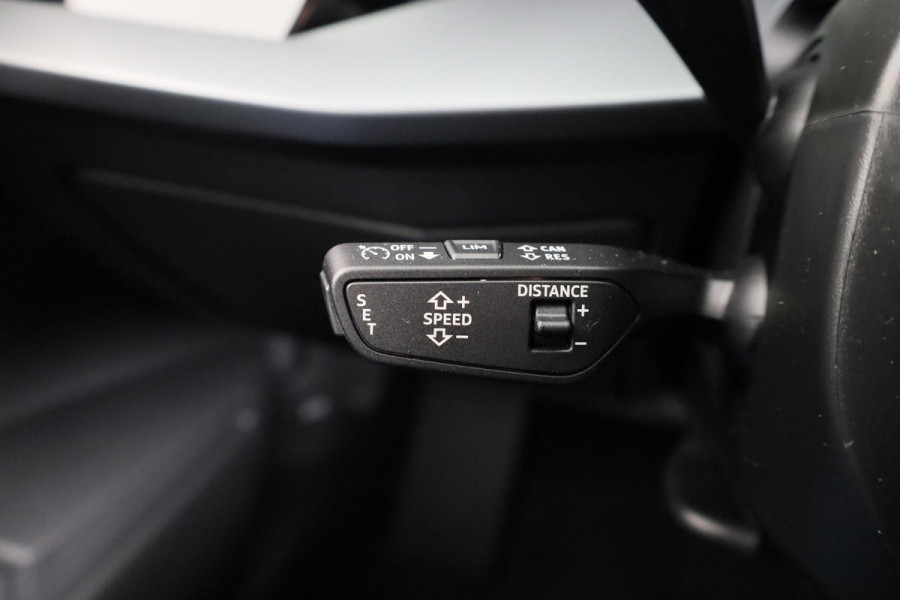 Audi A3 Sportback 30 TFSI Pro Line automaat, Apple CarPlay, Comfortairco, Parkeerassistent met parkerensensoren voor & achter, cruisecontrol