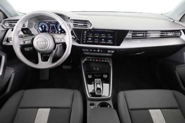 Audi A3 Sportback 30 TFSI Pro Line automaat, Apple CarPlay, Comfortairco, Parkeerassistent met parkerensensoren voor & achter, cruisecontrol