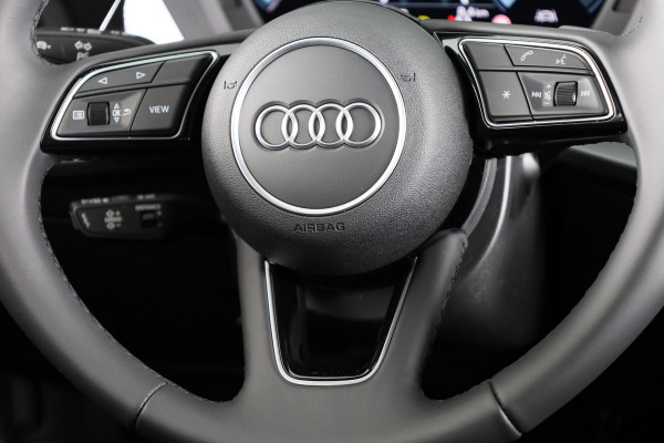 Audi A3 Sportback 30 TFSI Pro Line automaat, Apple CarPlay, Comfortairco, Parkeerassistent met parkerensensoren voor & achter, cruisecontrol