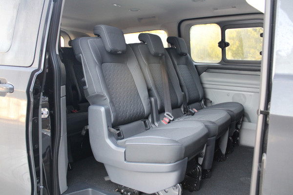 Ford Transit Custom 320 2.5 PHEV L2H1 Limited 232pk 8 Zits - 2x Schuif - Adaptive Cruise - Klimaat achterin - Keyless - Stoel/Stuurverwarming - Excl