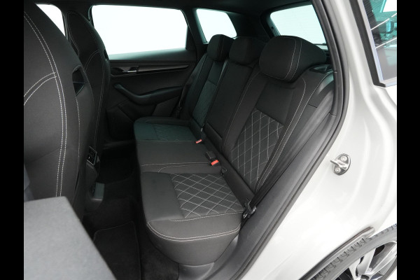Škoda Karoq 1.5 TSI ACT 150pk Sportline Business Navigatie Digital Cockpit Camera Keyless Carplay 10