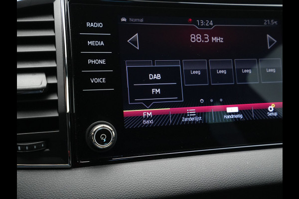 Škoda Karoq 1.5 TSI ACT 150pk Sportline Business Navigatie Digital Cockpit Camera Keyless Carplay 10