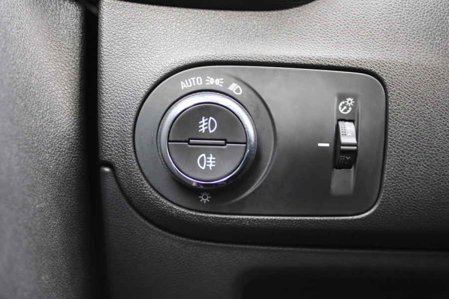 Opel Crossland X 1.2 Turbo Innovation | Navigatie | Cruise control | Start/stop | Keyless entry | Trekhaak |