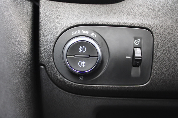 Opel Crossland X 1.2 Turbo Innovation | Navigatie | Cruise control | Start/stop | Keyless entry | Trekhaak |