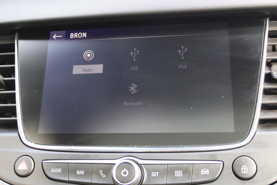 Opel Crossland X 1.2 Turbo Innovation | Navigatie | Cruise control | Start/stop | Keyless entry | Trekhaak |