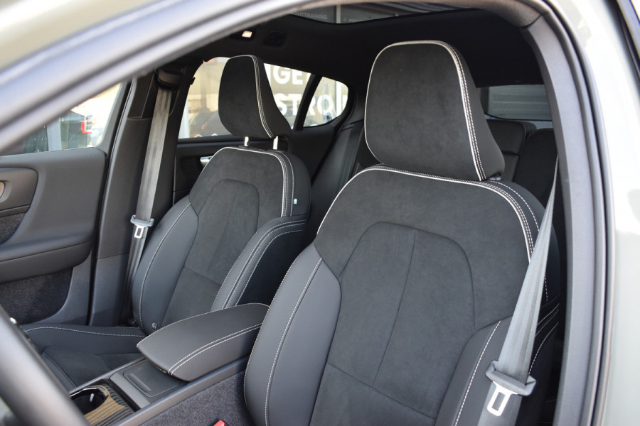 Volvo C40 Recharge Twin 408PK Ultimate 78 kWh | Demo Deal | Black Sheep pakket | 20" LMV | 360 Camera | ACC | Stuurverwarming | Panodak