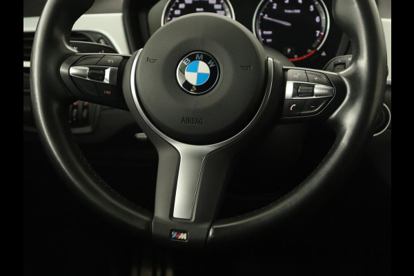 BMW X1 sDrive18i M Sport | Panoramadak | Leder | Stoelverwarming | Keyless | Camera | Trekhaak | Sfeerverlichting | Navigatie | Full LED | Park Assist | Sportstoelen