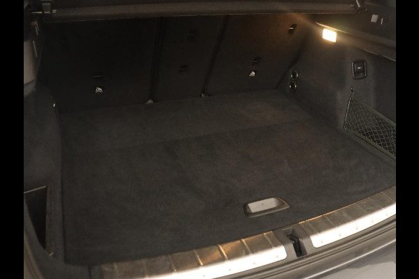 BMW X1 sDrive18i M Sport | Panoramadak | Leder | Stoelverwarming | Keyless | Camera | Trekhaak | Sfeerverlichting | Navigatie | Full LED | Park Assist | Sportstoelen