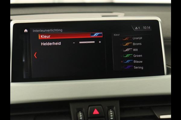 BMW X1 sDrive18i M Sport | Panoramadak | Leder | Stoelverwarming | Keyless | Camera | Trekhaak | Sfeerverlichting | Navigatie | Full LED | Park Assist | Sportstoelen