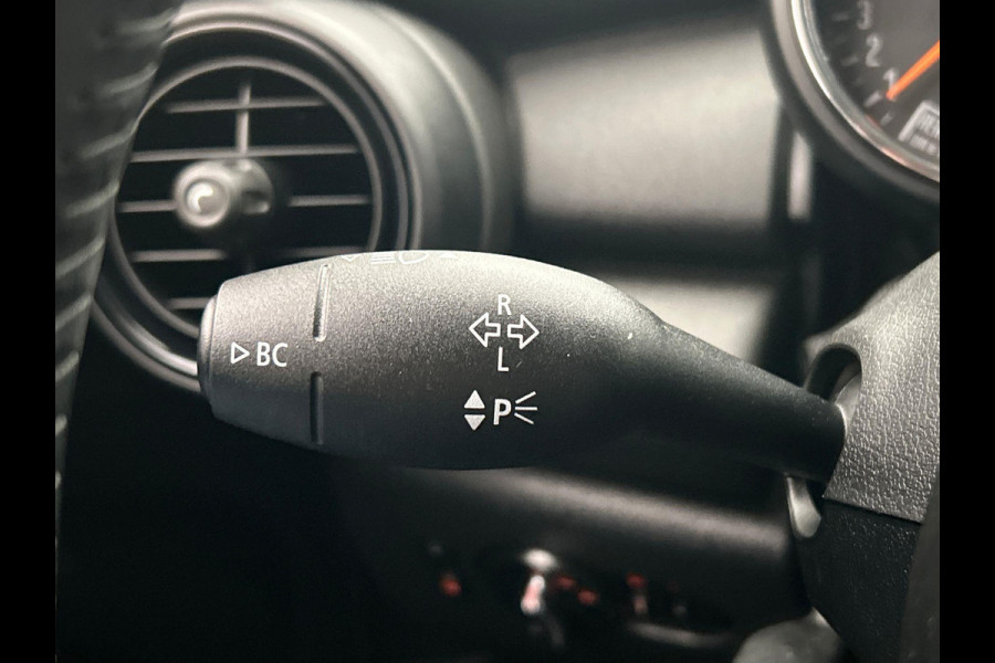 MINI Mini 1.5 One First * Origineel Nederlands * Navigatie Cruise Control