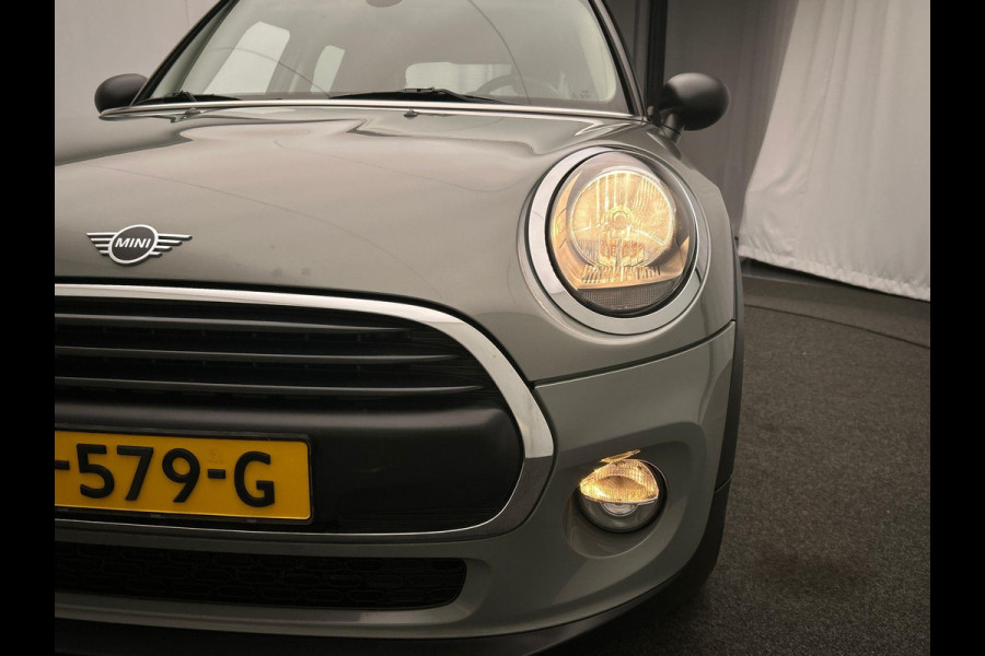 MINI Mini 1.5 One First * Origineel Nederlands * Navigatie Cruise Control