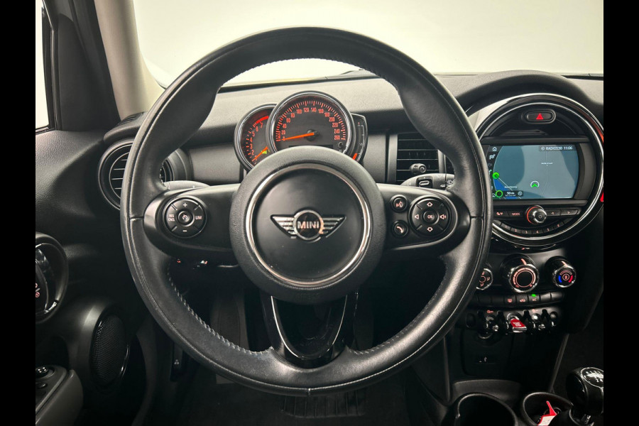 MINI Mini 1.5 One First * Origineel Nederlands * Navigatie Cruise Control