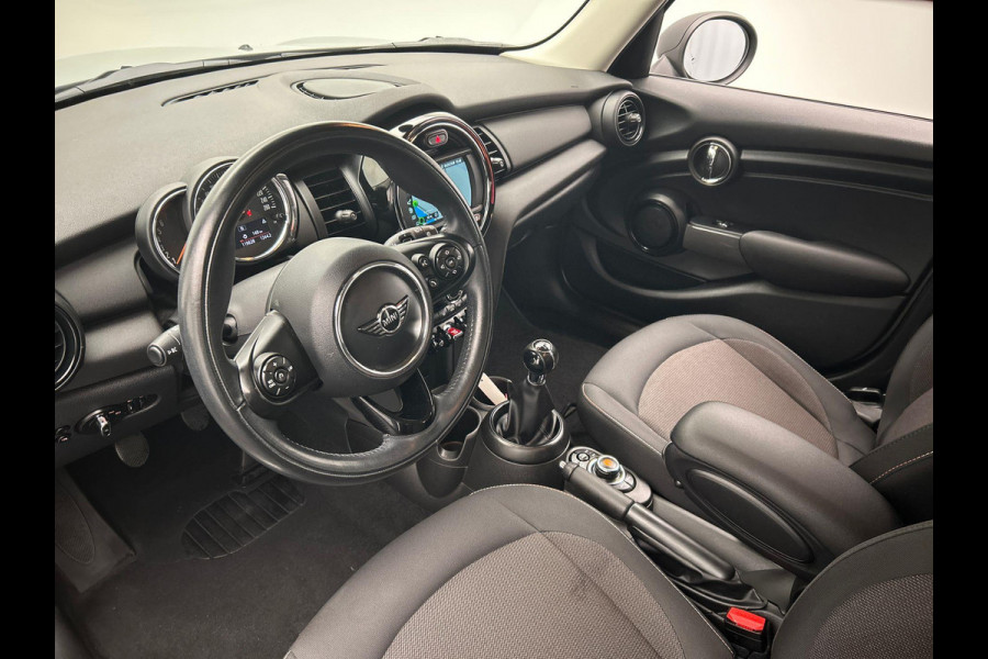 MINI Mini 1.5 One First * Origineel Nederlands * Navigatie Cruise Control