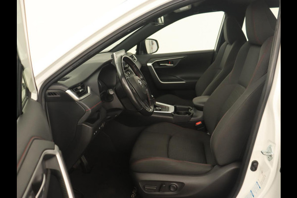 Toyota RAV4 2.5 Plug-in Hybrid AWD Dynamic | Trekhaak | Stoelverwarming | Adaptive cruise | Carplay | Achterbankverwarming | Full LED | Keyless