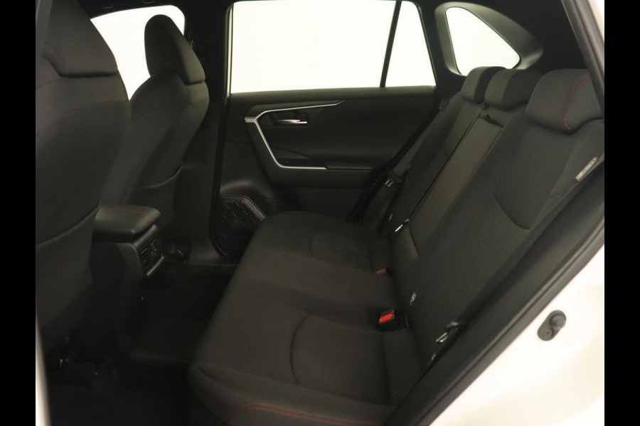 Toyota RAV4 2.5 Plug-in Hybrid AWD Dynamic | Trekhaak | Stoelverwarming | Adaptive cruise | Carplay | Achterbankverwarming | Full LED | Keyless