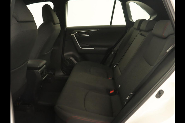 Toyota RAV4 2.5 Plug-in Hybrid AWD Dynamic | Trekhaak | Stoelverwarming | Adaptive cruise | Carplay | Achterbankverwarming | Full LED | Keyless