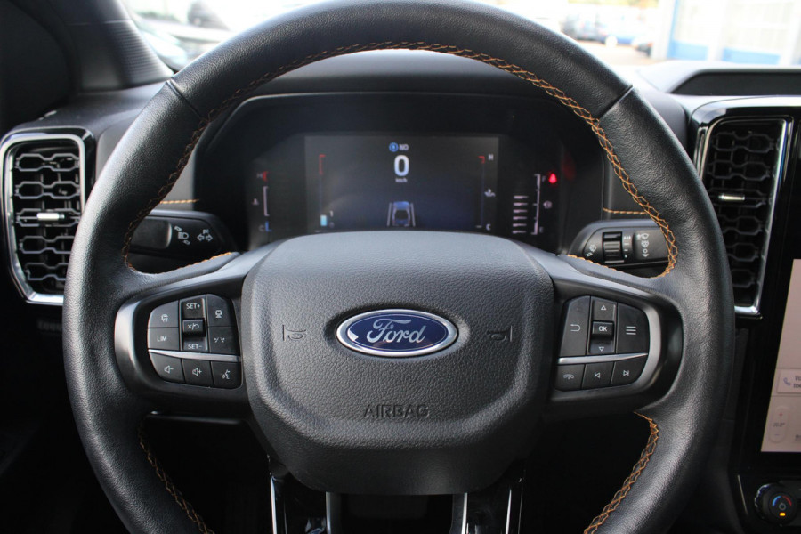 Ford Ranger 2.0 Super Cab EcoBlue Wildtrak | Trekhaak | Adaptive Cruise Control | BLIS | Navigatie | 4x4 |