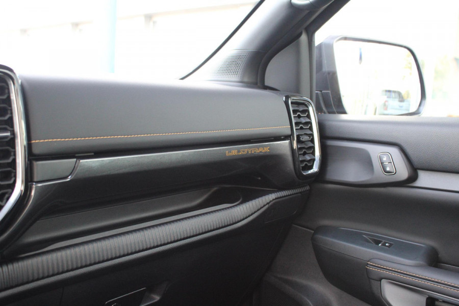 Ford Ranger 2.0 Super Cab EcoBlue Wildtrak | Trekhaak | Adaptive Cruise Control | BLIS | Navigatie | 4x4 |