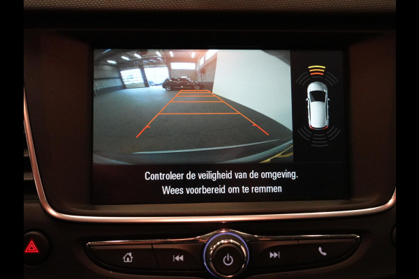 Opel Crossland 1.2 Turbo 130pk Automaat Elegance | Navigatie | Apple Carplay/Android Auto | Camera | Parkeersensoren | Cruise Control | Stoel- en Stuurverwarming | Keyless Entry | Climate Control | Getinte ramen
